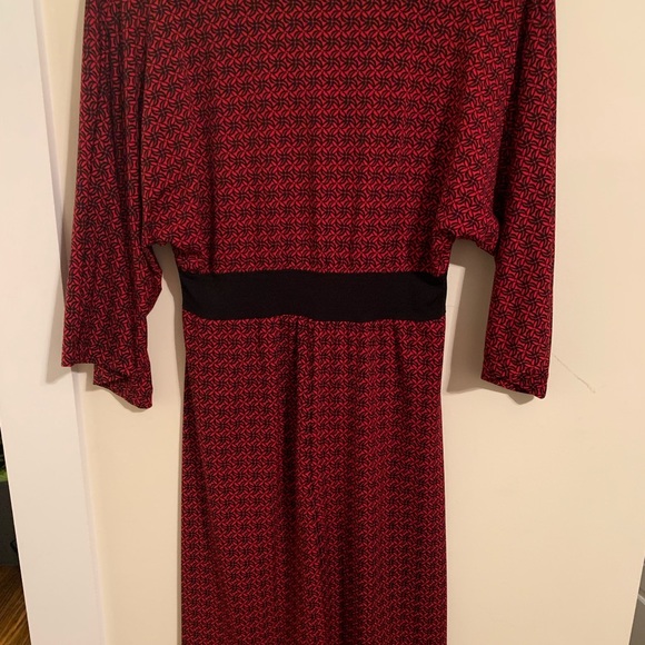 Forever Red/Black Dress - Picture 2 of 3